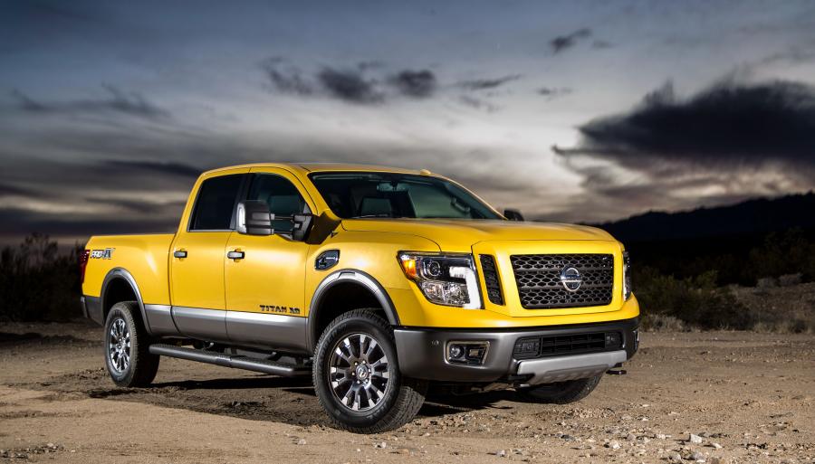  Nissan Titan XD PRO-4X Crew Cab 2015 года  (фото 22 из 39)